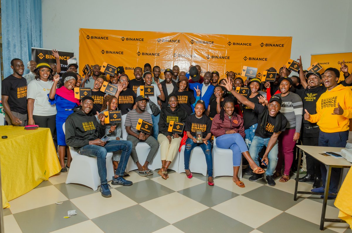 BinanceAfrica's tweet photo. Last weekend, #Binance hosted a meetup in Hoima, 🇺🇬Uganda. 

Our 100+ attendees were educated on crypto and the most exciting Web3 topics. https://t.co/IpPXp1zmA0