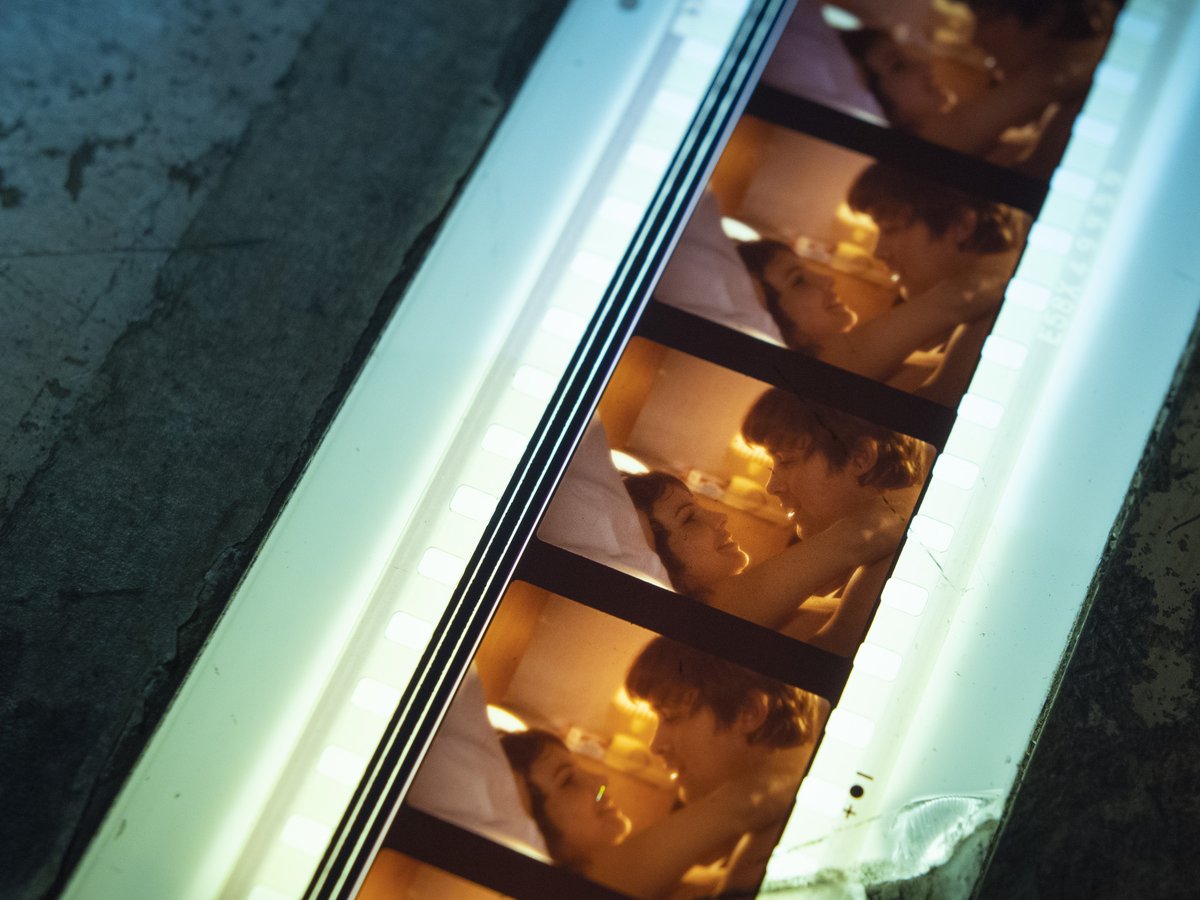 ich ich ich ich ich ich... Die analoge 35mm-Kopie von ICH – DAS ABENTEUER, HEUTE EINE FRAU ZU SEIN (1972) ist heute eingetroffen. Das gute Stück kann am Sa 15.10. um 22:30 Uhr im Cinematograph Innsbruck bewundert werden.
🚺 Filminfos: diametrale.at
@contrapunktibk #Ich