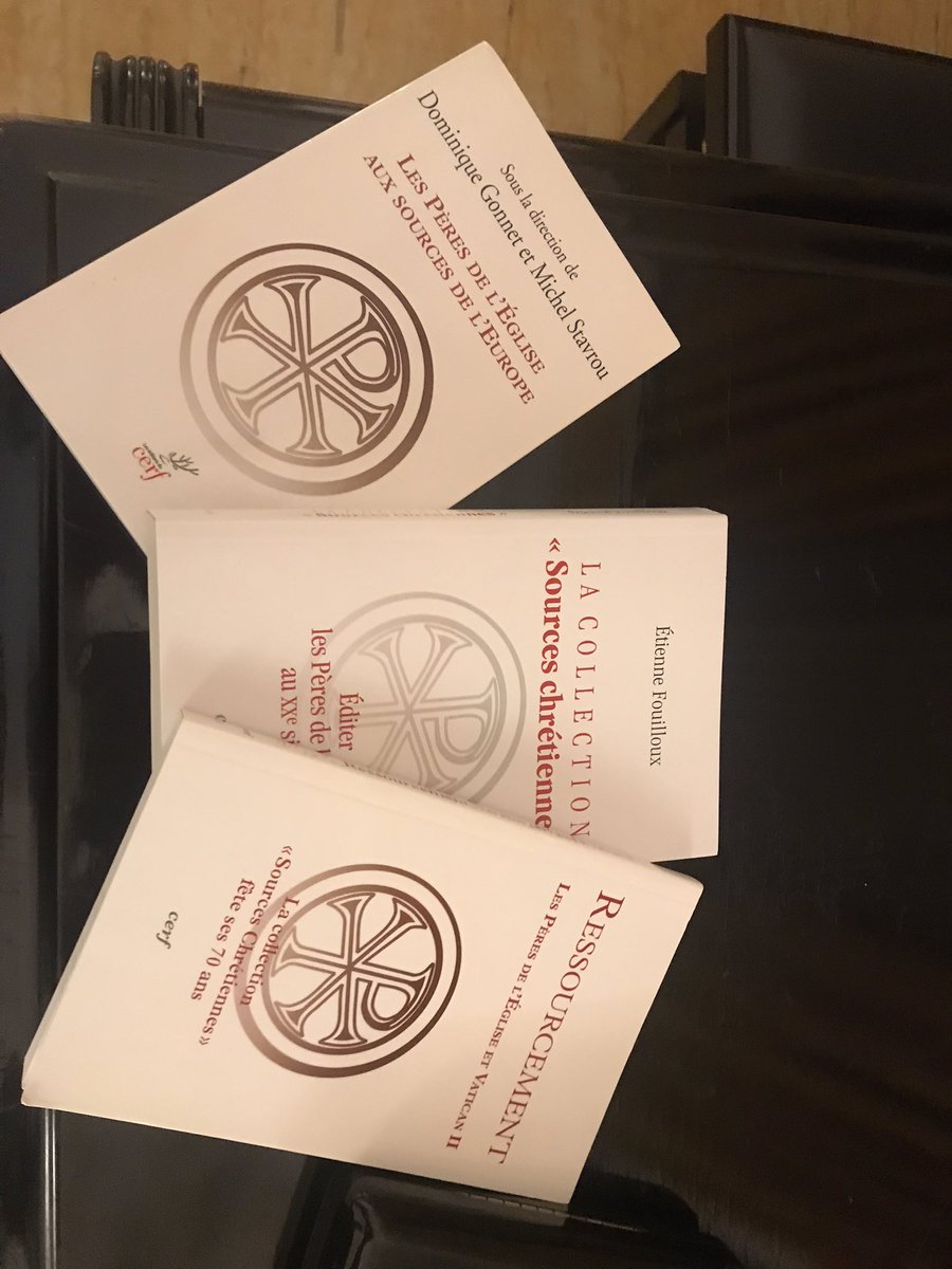 FranceauVatican's tweet photo. À l’occasion des journées d’études qui marquent le 80e anniversaire de la création de la 📚« Sources Chrétiennes » l’ambassadrice, en recevant des participants, rappelle comment cette 📚 est une pièce maîtresse du retour des sources bibliques liturgiques et patristiques du ✝️ https://t.co/ZyIrn8O77E