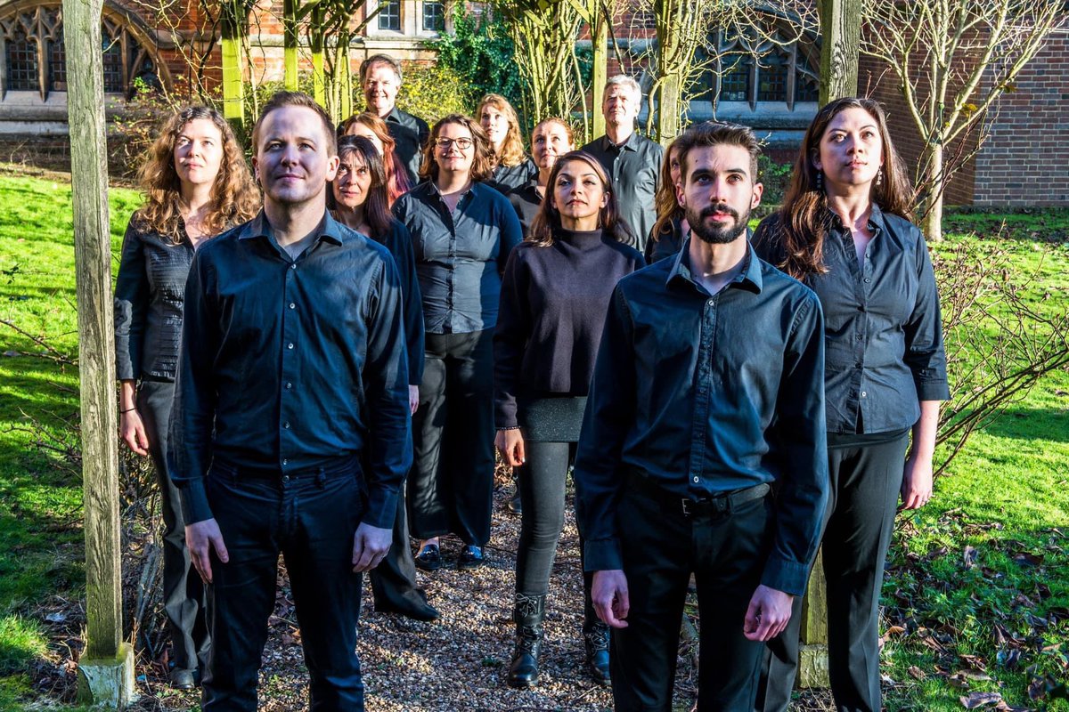 londonoriana's tweet photo. 6 DAYS LEFT! Do YOU know any young singers who might like to be part of a unique scholarship? FREE membership, FREE singing lessons, FREE coaching, FREE masterclasses, solo opportunities &amp; the chance to perform with one of the UK’s most versatile choirs? https://t.co/X1CkbZRHRw https://t.co/vUAKFwIzqT