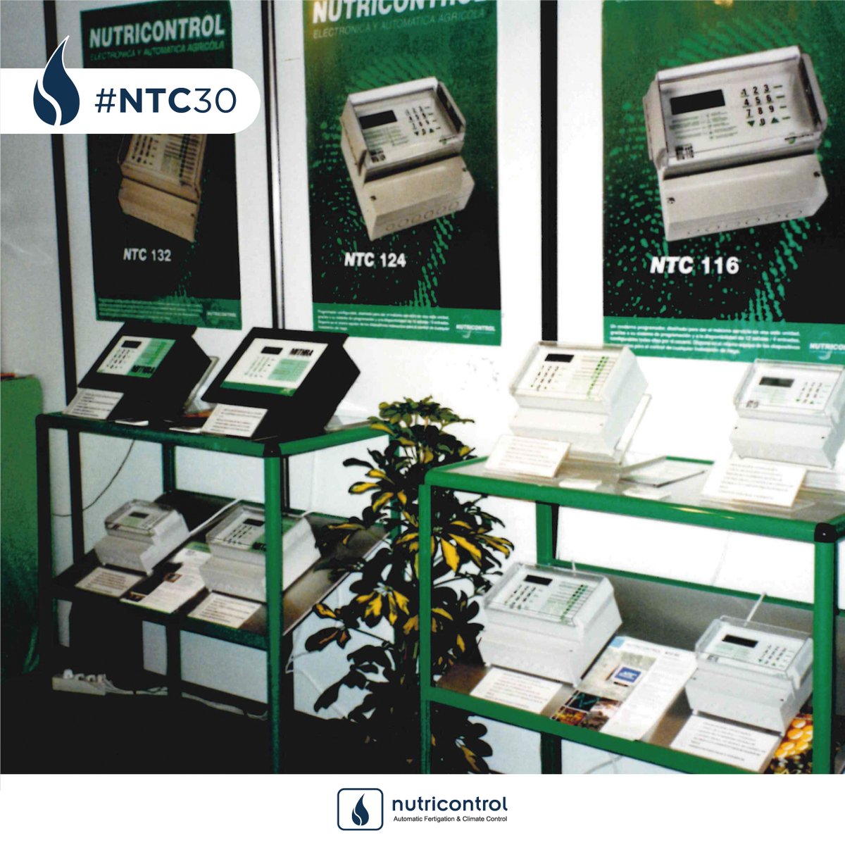 Nutricontrol_es's tweet photo. Viajamos en el tiempo. 🚀
Estamos en una época del año repleta de ferias y eventos, y abriendo el baúl de los recuerdos nos hemos encontrado con estas fotos, que nos recuerdan algunas de las ferias que hemos ido durante estos 30 años.
¡Que recuerdos! 🤗
#Nutricontrol #NTC30 https://t.co/xebxVDnDRH
