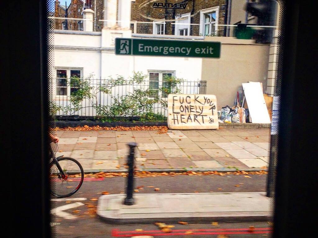 malumpfy's tweet image. 8:02:46 On the 344 bus, Lambeth Road, four years ago, today.

Nothing really mattress, any more.

#mattress #nothingreallymattress #mattressoftheheart #graffiti #flytipping #rubbish #streetart #344bus #lambethroad #sarf #lambeth #london #londonist #thisi… instagr.am/p/CjkEq3Uo0pX/