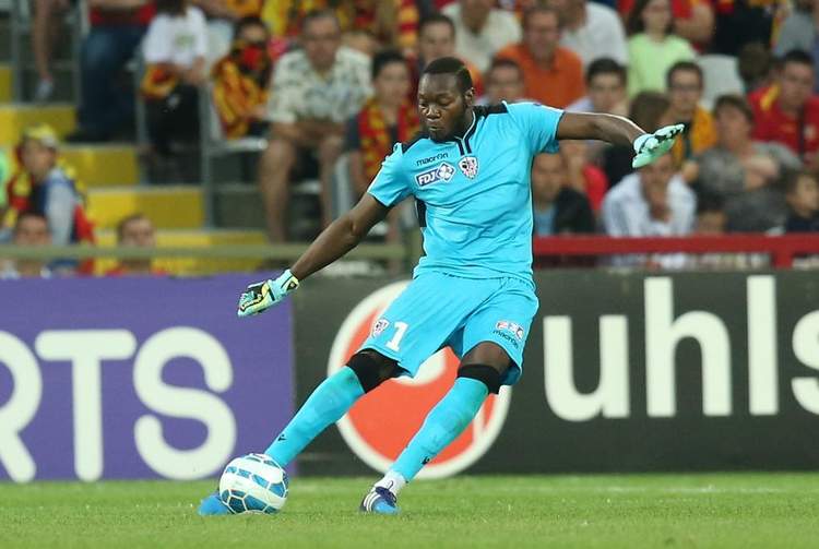 yanmae's tweet photo. #foot #football #Birthday 

🎂 Joyeux Anniversaire Riffi Mandanda 🇨🇩🇫🇷 3⃣0⃣ ans ex gardien de @ALMEvreux @USLUSITANOS @SMCaen @TarbesPF @vpsvf_officiel @afccompiegne @ESUPG @ACAjaccio @usbco_officiel @staderennais @KILToppfotball @uscl_football 
Int. U18 &amp; U19 🇫🇷
Int. U21 🇨🇩 https://t.co/31Gjz8s1oa