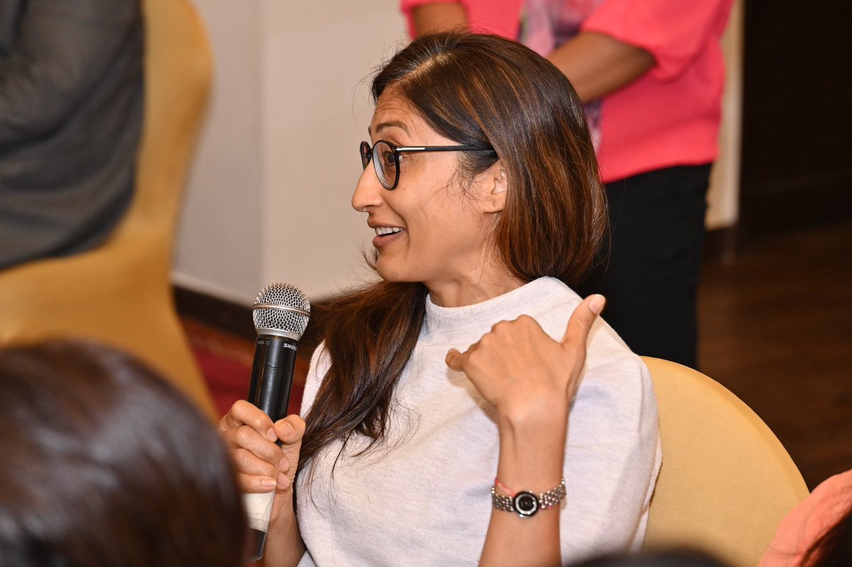 FoundationPK's tweet photo. A very interactive session at Write Circle #Jaipur with Saksham Garg.

@sakshamgarg94 @UrviBhuwania @FoundationPK @SiyahiJaipur @ITCRajputana @spagia_f @ehsaaswomen https://t.co/oMErG2sPR5