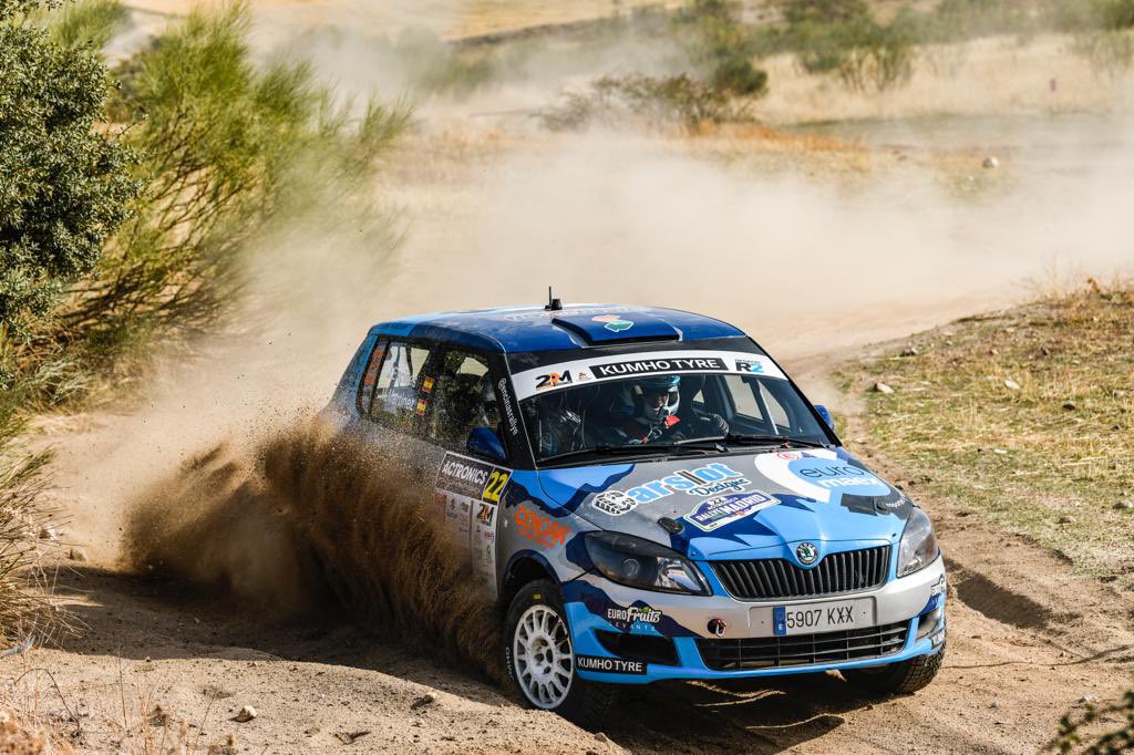 Objetivo conseguido , después de un rally difícil tras mucho tiempo sin subir al coche rally terminado P 3 de la R 2