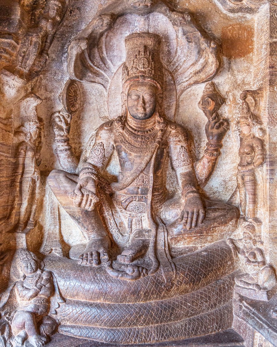 Praveen_nature's tweet photo. #Badami #BadamiCaves #BadamicaveTemples #Karnataka #KarnatakaTourism #IndianHistory #AncientTemples #Sculptures #KarantakaTourism #Badamichalukyas #Monuments #Beautiful #India #Incredibleindia @incredibleindia @KarnatakaWorld https://t.co/QjXGSv1udj