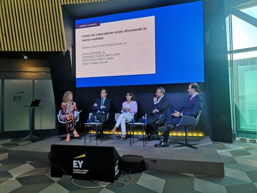 Fernando Fuente, Senior Director de Valuation &amp; Advisory Services en CBRE España, participó en un evento organizado por <a href="/RICSnews/">RICS</a> España y <a href="/EY_Spain/">EY Spain</a> donde se abordaron temas claves en las profesiones de #auditoría y #valoración.

#ValuationsByCBRE #CBREVAS