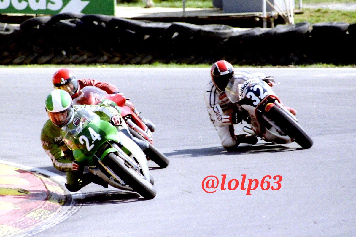 The Champion of Brands series, created in 1984 and won for the first time by Damon Hill no less quickly became the best club championship in the country.
Conor Brennan (250 Honda) leads Dave Wilson (250 Exactweld) and David Heal (Brands Hatch Racing TZ350) from 1987.