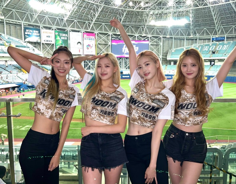 myhurai's tweet photo. 2022년 한국프로야구(KBO) 리그 여자 아이돌 #시구 #시타 정리

4월: https://t.co/jhzLWZe1BM

5월: https://t.co/CoufpeIa2o

6월: https://t.co/vxvQk3Jztp

7월: https://t.co/nPYoL7G0br

8월: https://t.co/D6VpjqsiQa

9·10월: https://t.co/xrrwRqusBk https://t.co/4CXiTm24n9