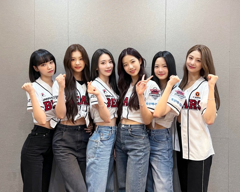 myhurai's tweet photo. 2022년 한국프로야구(KBO) 리그 여자 아이돌 #시구 #시타 정리

4월: https://t.co/jhzLWZe1BM

5월: https://t.co/CoufpeIa2o

6월: https://t.co/vxvQk3Jztp

7월: https://t.co/nPYoL7G0br

8월: https://t.co/D6VpjqsiQa

9·10월: https://t.co/xrrwRqusBk https://t.co/4CXiTm24n9
