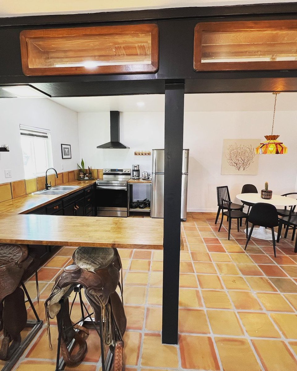 Ashdestination's tweet photo. Unit was named after a friend’s beloved roping horse, Tuff. With all original art and touches of Tuff’s images and tack this 3 bedroom unit sleeps 6 and is ready for you to saddle up!
Follow this link to book your stay:
https://t.co/D2vnwd72g4
#MarfaTexas #StayWithUs #Airbnb https://t.co/aaUyIjZL5u