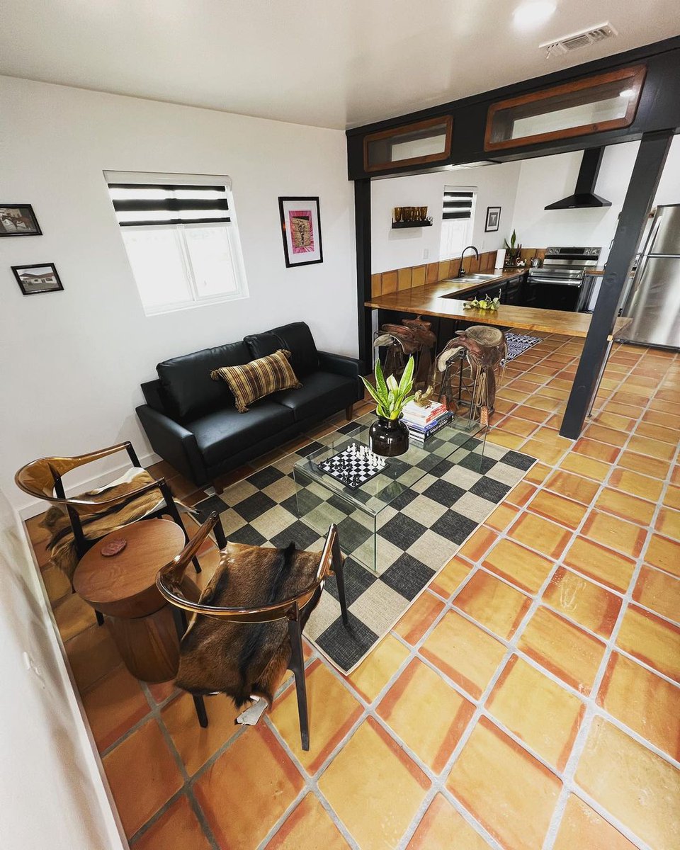 Ashdestination's tweet photo. Unit was named after a friend’s beloved roping horse, Tuff. With all original art and touches of Tuff’s images and tack this 3 bedroom unit sleeps 6 and is ready for you to saddle up!
Follow this link to book your stay:
https://t.co/D2vnwd72g4
#MarfaTexas #StayWithUs #Airbnb https://t.co/aaUyIjZL5u