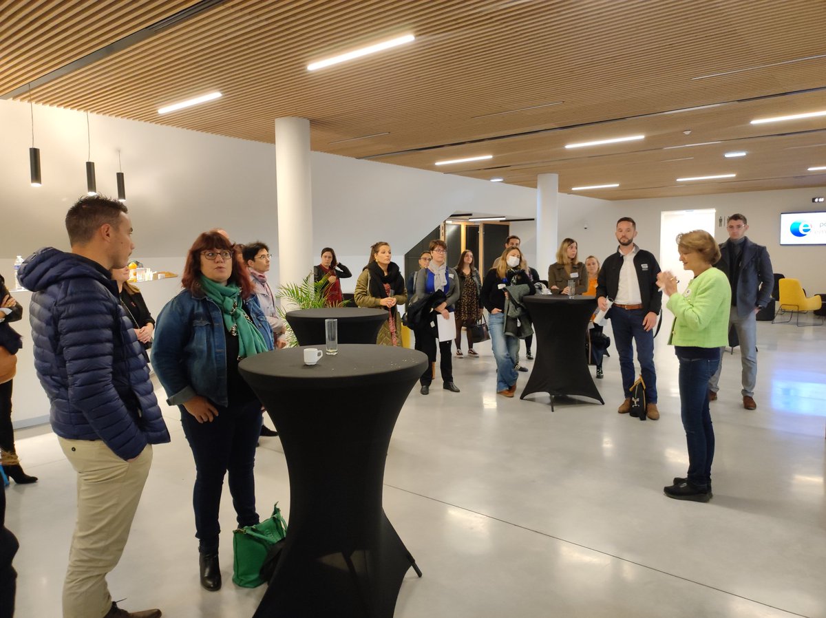 BarousseDamien's tweet photo. Seconde édition du Job Dating Inversé avec @poleemploi_PDL de la Mayenne : c'est parti 👍 115 candidats présents pour se laisser convaincre par les 20 entreprises présentent 🙂 Des recrutements à venir 🎯 https://t.co/ogMOsg70dG