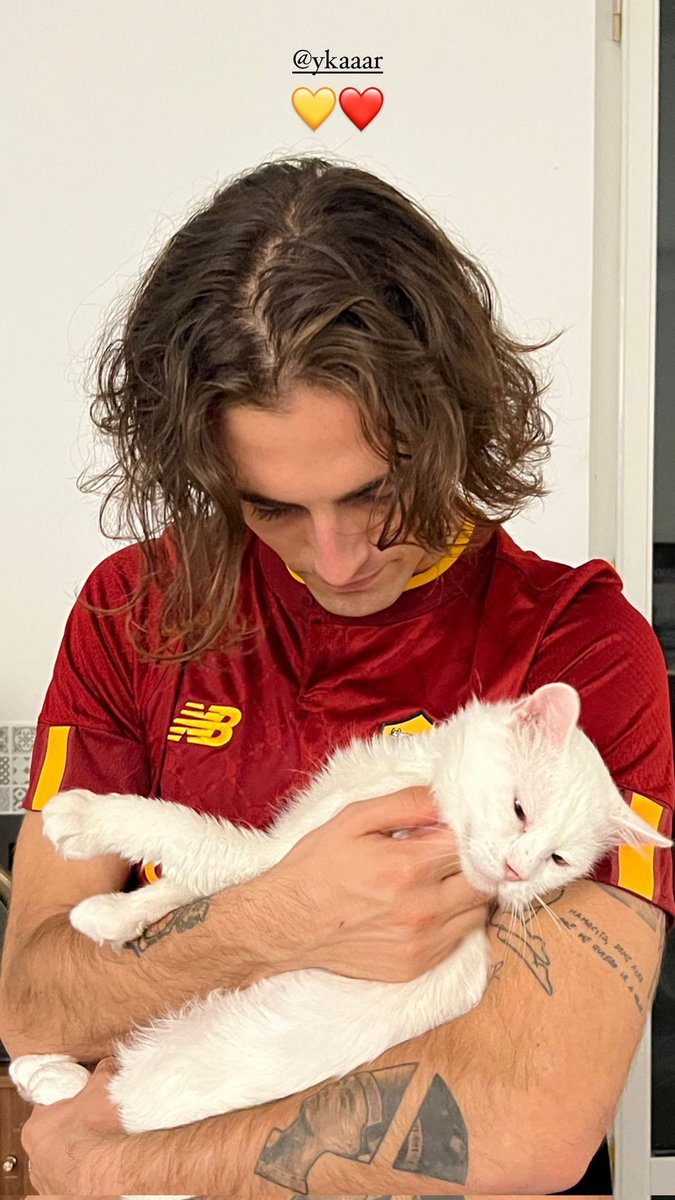 damianodetails's tweet photo. ROMA 💛❤️ https://t.co/Bxf35PVyN2
