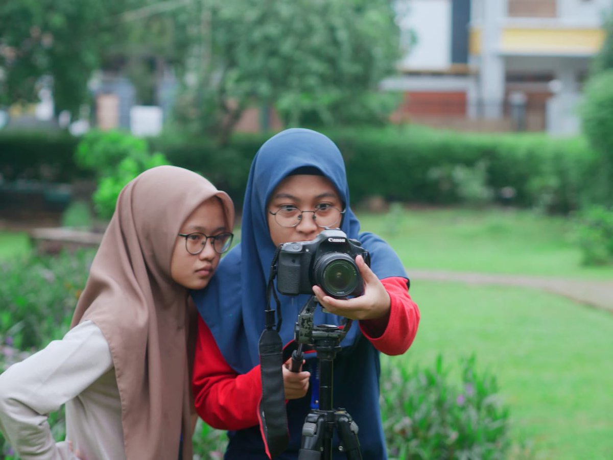 Dhety_'s tweet photo. memories of internship #1 https://t.co/xXrH4KYIiw