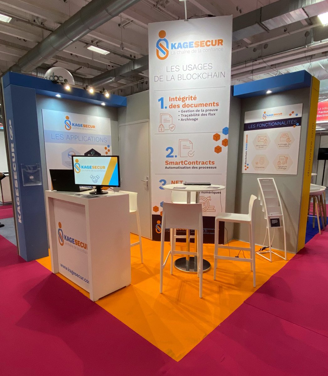 SpuroBlockchain's tweet photo. L’équipe Spuro est bien arrivées aux @SalonsSolutions pour représenter la blockchain KAGESECUR 🌐

Nous serons présents aujourd’hui et demain de 9h00 à 18h00, n’hésitez pas à venir nous rencontrer ☺️

#blockchain https://t.co/ZHMykJKhup
