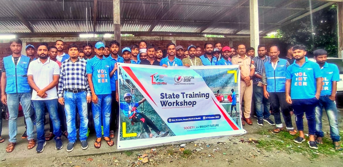 sbfparivar's tweet photo. Two-day training workshop on Disaster Management was organized by Society for Bright Future (SBF) on 8th – 9th October 2022, at Barpeta, Assam in which 50 volunteers were trained in First Aid, CPR, Fire Fighting, River Crossing, Rescue etc.
#sbfindia #workshop #AssamWorkshop https://t.co/OGdCGgLwvb