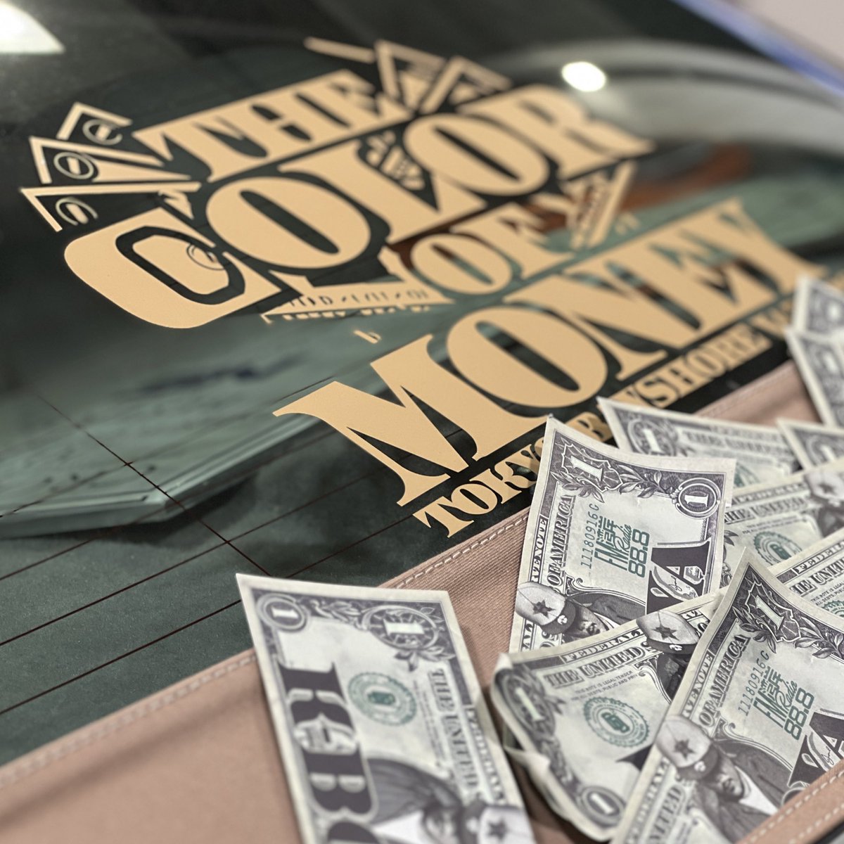 365streetlife's tweet image. K-BOYA × 365streetlife

#thecolorofmoney 
#365streetlife
#CHRYSLER #300c #customcar 
#アメ車 #Hタウンダロモシカシテココ