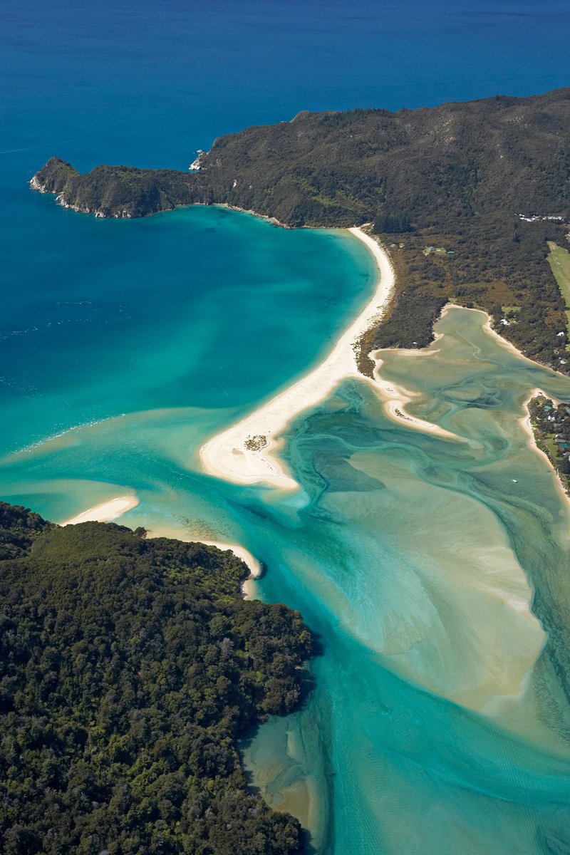 cntraveller's tweet photo. Is this officially the world's most beautiful beach? 😱https://t.co/ZCUhpwaQr1 https://t.co/fI0VAbSfq7