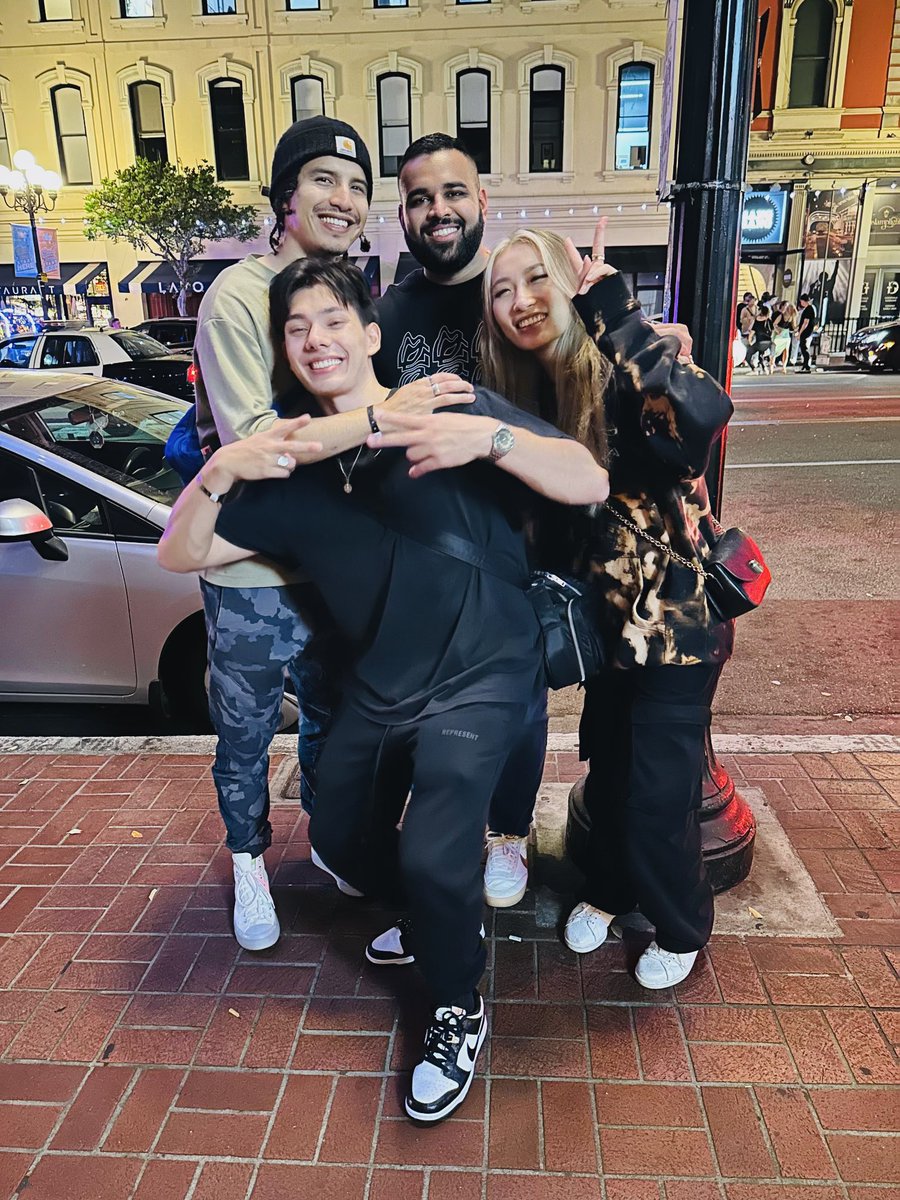 JuyZi_'s tweet photo. I love you guys alot man this whole trip was just so amazing and fun. Met so many friends and made so many nice memories @MrGreekGod_ @aucheezy @playitshady @DevalPatel5 I’ll try to post some more pics soon. Much love everyone ❤️ https://t.co/8GGkZ2CNEU