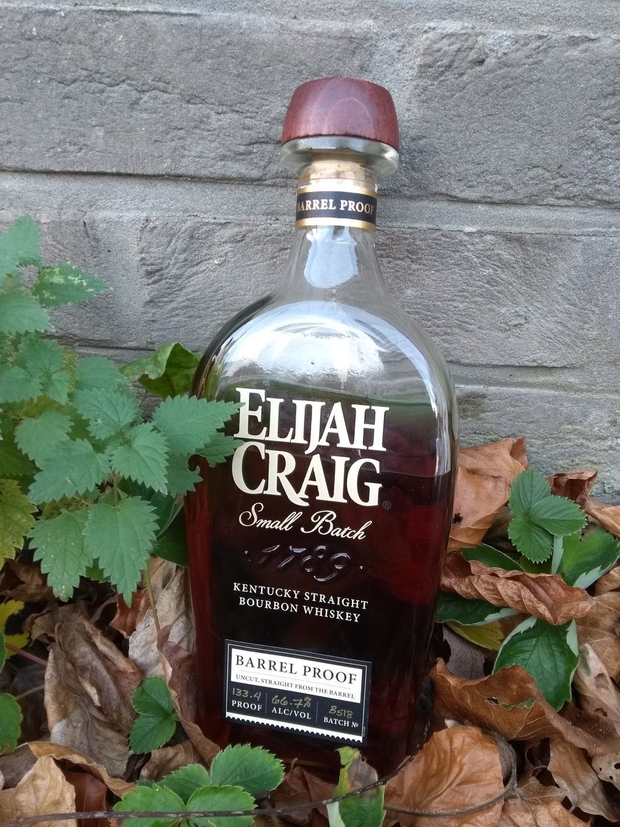 Dramface (@_dramface) on Twitter photo We know of no one that tries this whiskey and doesn’t have a reaction. Usually, it’s a bottle of “Wow!” and has been famously dubbed so by <a href="/ScotchTestDummi/">Scotch Test Dummies</a> since 2017.
Earie shares a 2018 B518 with ‘only’ 66.7% ABV.
rb.gy/bu9xwv We know of no one that tries this whiskey and doesn’t have a reaction. Usually, it’s a bottle of “Wow!” and has been famously dubbed so by <a href="/ScotchTestDummi/">Scotch Test Dummies</a> since 2017.
Earie shares a 2018 B518 with ‘only’ 66.7% ABV.
rb.gy/bu9xwv