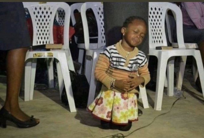 Yumesznn's tweet photo. Deelights please tweet na 
They say doyin doesn't have her own fanbase 
Prove them wrong 
100 retweet and 50 comment with the tag
NO DOYIN NO BUZZ
#DoyinDavid https://t.co/r7fxSF5ViM