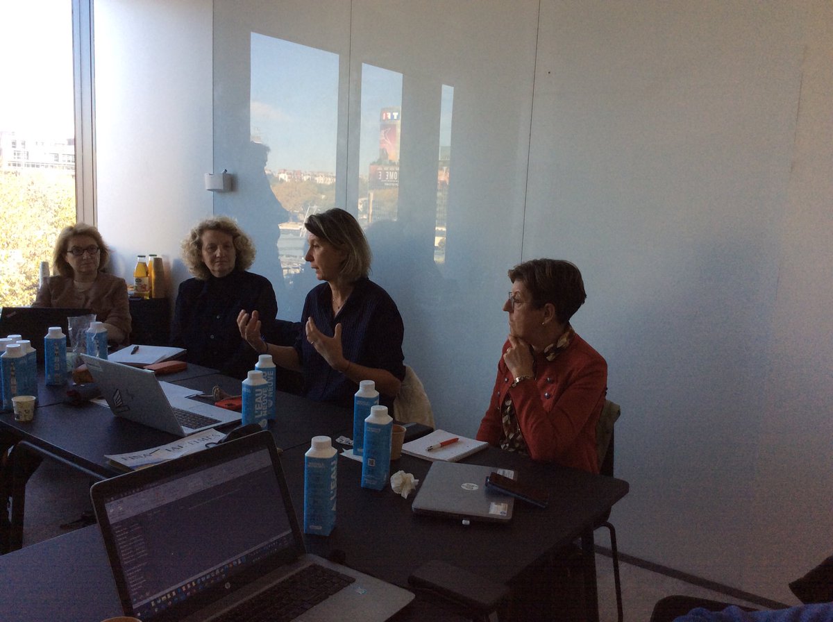 Réunion Orange Solidarité avec Françoise ⁦<a href="/fcosson2/">francoise cosson</a>⁩ , partage nos priorités : « les jeunes,les femmes et les personnes en situation de handicap » #inclusionnumerique ⁦<a href="/RLHelgoualch/">Renan L'Helgoualc'h</a>⁩ ⁦<a href="/FondationOrange/">FondationOrange</a>⁩ ⁦<a href="/LaurenceG26/">Laurence Grabowski</a>⁩