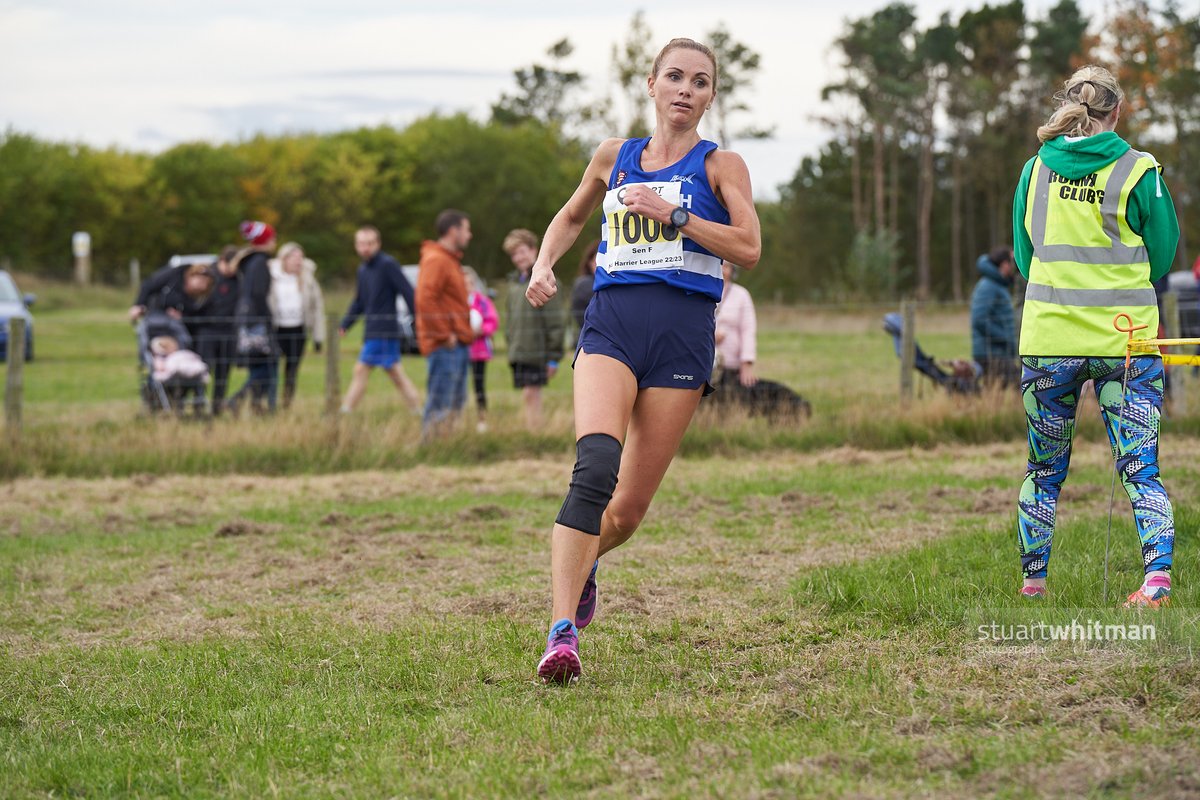 Top 3 women from @Start_Fitness #nehl Druridge Bay on Sunday 1. Alice Crane @DurhamRunners 2. Hannah Williams @NS_Poly 3. Kirsty Burville @MorpethHarrier @FastRunning @fast_women @AthleticsWeekly #harrierleague #fastrunning #xc #crosscountry