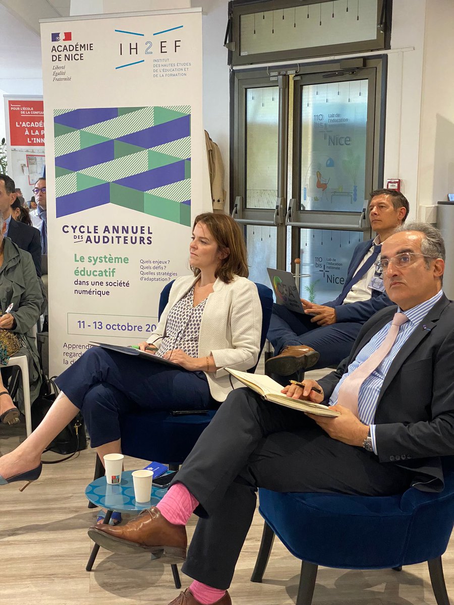 Nous accueillons aujourd'hui <a href="/CTorossian_Off/">Charles TOROSSIAN</a> et le cycle des auditeurs <a href="/Ih2ef/">IH2EF</a> pour 3 jours de réflexions sur le système éducatif dans une société numérique. Apports théoriques de chercheurs, rencontres avec des enseignants, observations de pratiques pour des échanges stimulants.