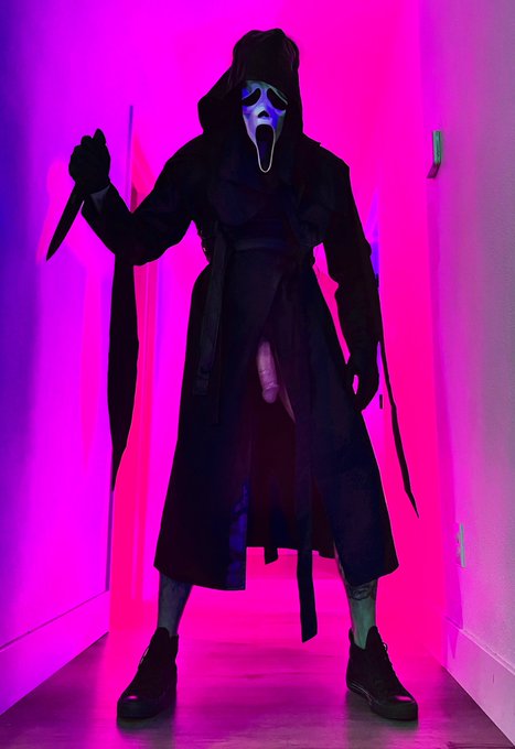 What am I stabbing you with first?🔪  📸 @CocoBaeTweets https://t.co/7ceUu2oh22<a class="tags" href="/tag/cocobaetweets">@cocobaetweets</a>