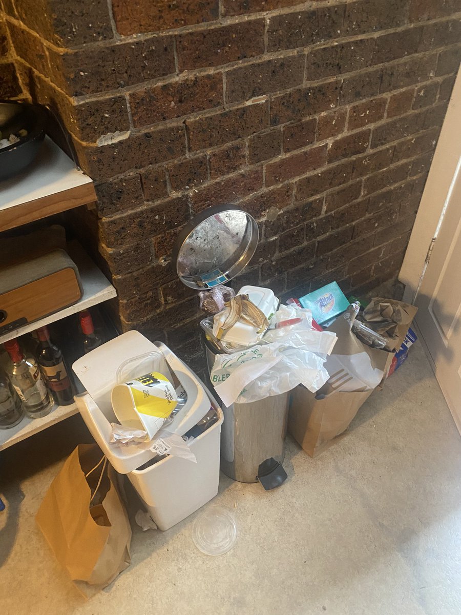 jeddglass12's tweet photo. Just kills ya #binnight https://t.co/TAWqq4514e