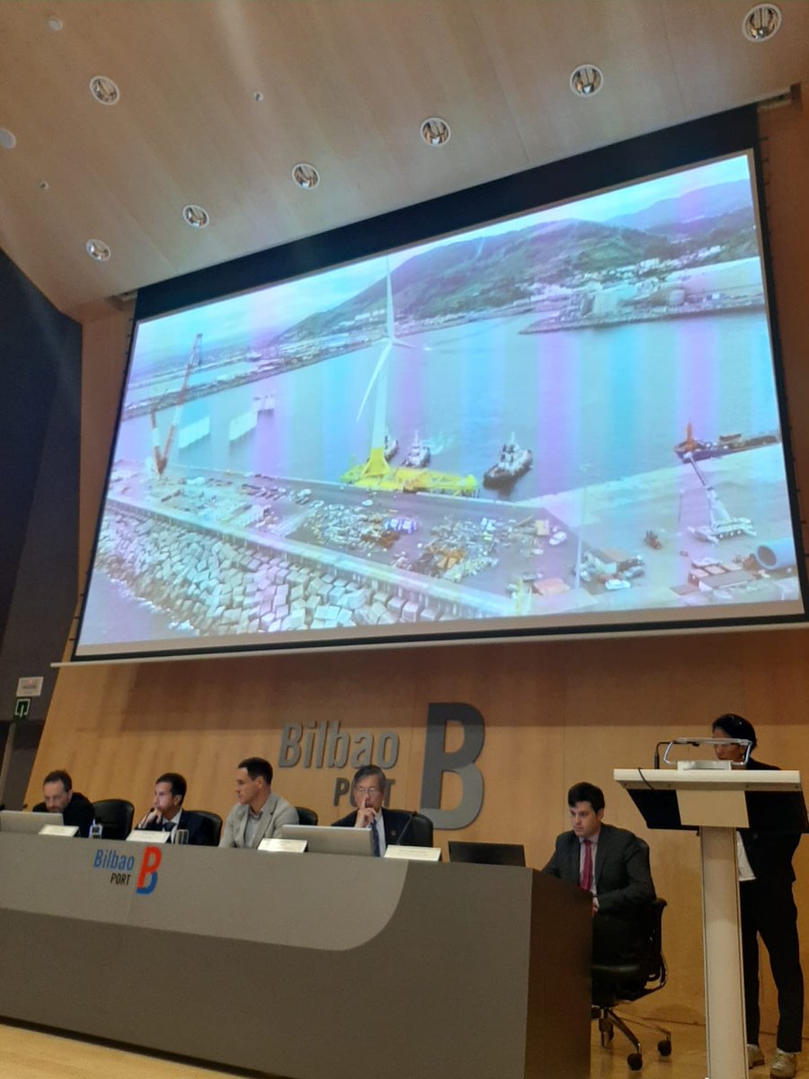 saitecoffshore's tweet image. 🇯🇵 🗾We were honored to receive a visit from Central Economic Federation delegates from #Japan. Our BDM Immanuel Capano presented our #DemoSATH project to showcase our expertise and experience in #floatingwind  @Cluster_Energia @bilbaoport @EVEuskadi @EkoGarapena @grupospri