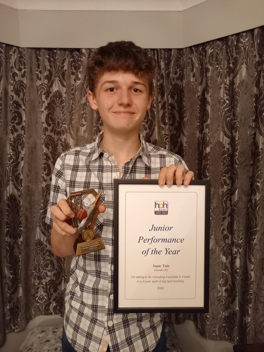 MCEA_PE's tweet photo. Congratulations to Isaac in Year 10 for his award for best Junior Cricket performance this summer - taking 6 wickets for just 10 runs. Outstanding bowling! @manorceacademy @acombcc https://t.co/L8lPWaP1YO