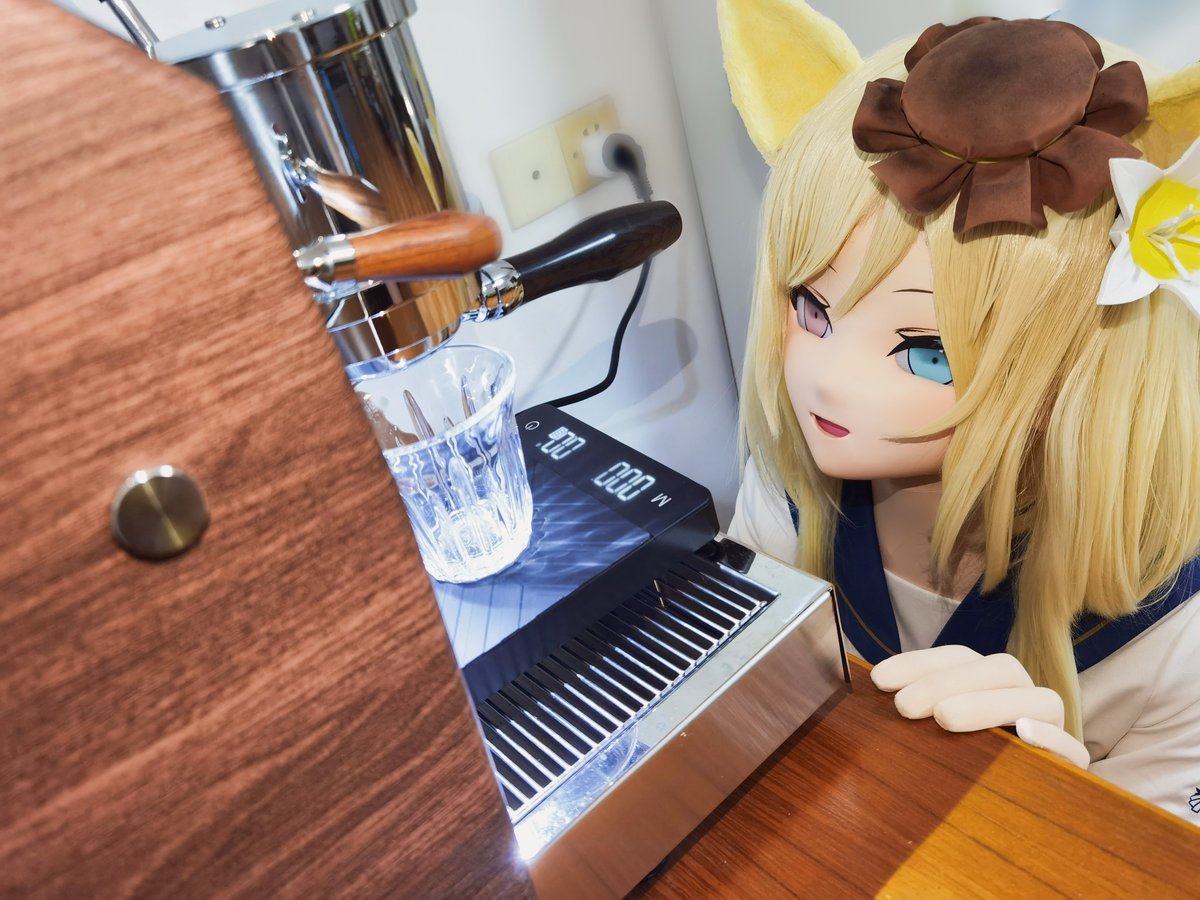 等待着早餐的猫猫～

🐱：<a href="/Yu_Mszt/">竹塘</a> 
📷：🐧
纪念这段美好的假期。