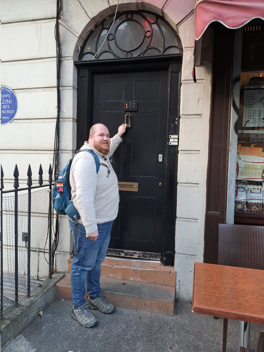 bryntwedge's tweet photo. I'm at 221B and having breakfast at Speedy's! https://t.co/6rEePRpvuY
