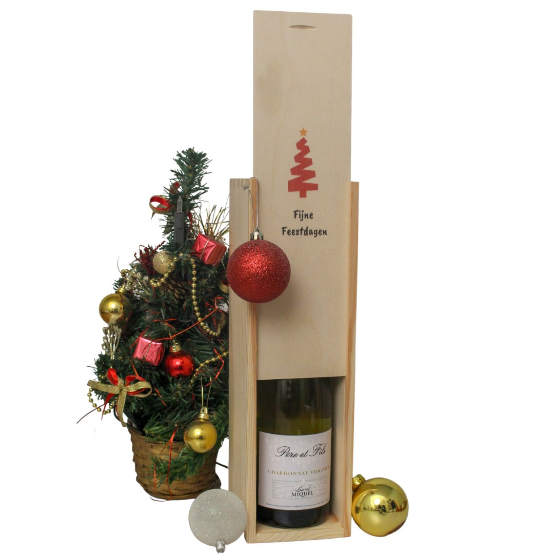 Wijnkist als geschenk? Bestel ze gepersonaliseerd bij ons. 
Kan al vanaf  1 stuk! (speciaal voor wederverkopers)
#wijnkisten #wijn #eindejaarsgeschenk #geschenk #personaliseren