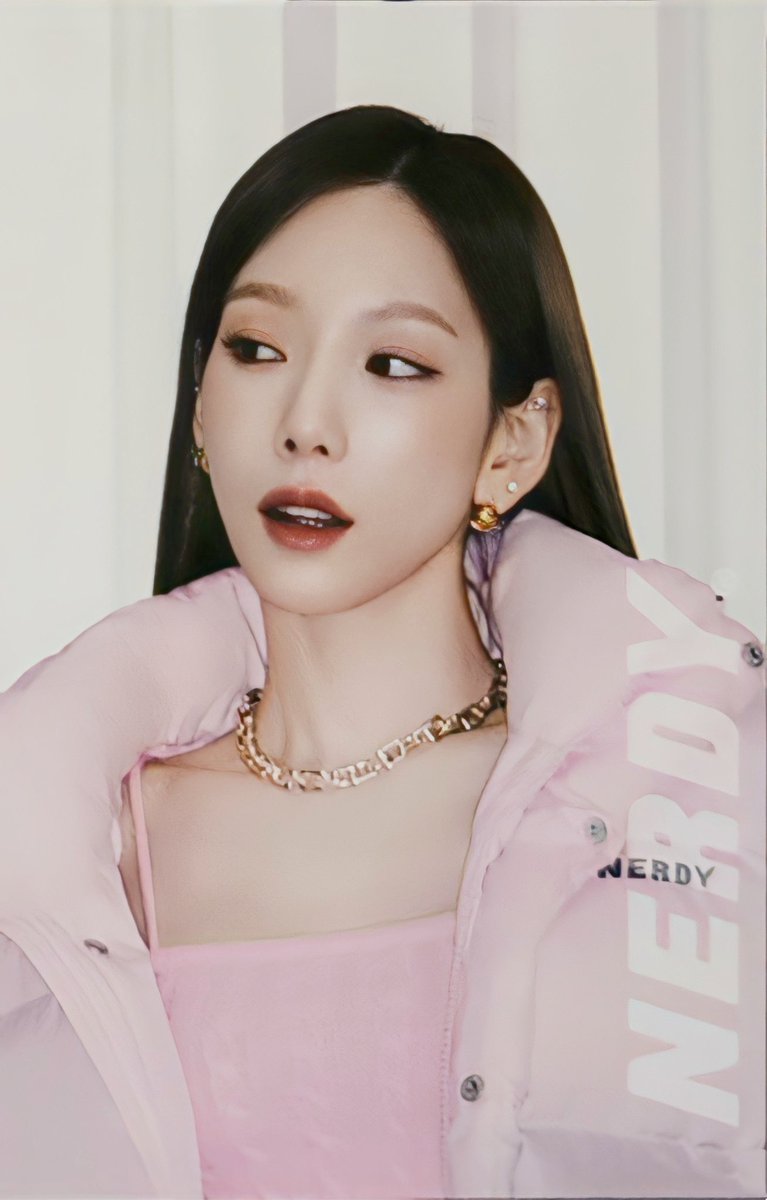 taebear0309's tweet photo. NERDY

#태연 #TAEYEON https://t.co/6VevfaFhy4