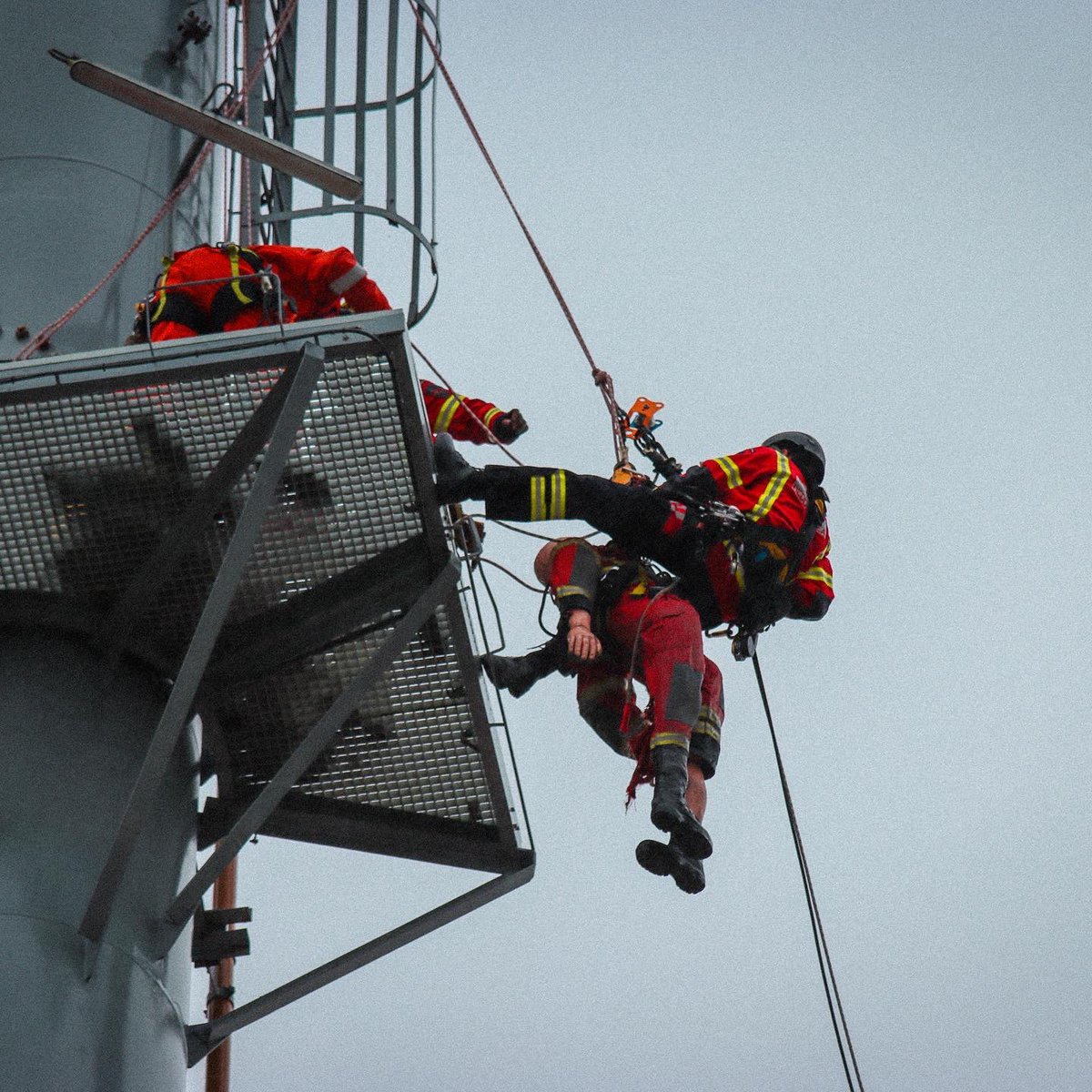 TimBrinkman59's tweet photo. Waar derest stopt gaan we net een stapje verder๐ช๐ป #heightrescue https://t.co/EclRIVZoso