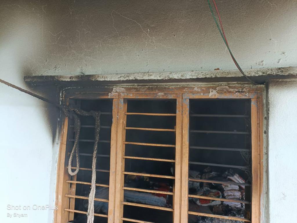 Pawankhera's tweet photo. Cowardly attack on our election office in #Munugode. They burnt our office down. Why are they so nervous? Is the @ECISVEEP sleeping on duty? https://t.co/D4WM8C1CPO
