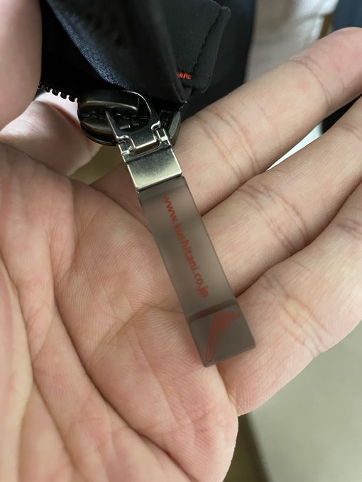 ガルジャケットなんでこんなに凝ってるの…この上にフラッグシップの奴もあるのに 