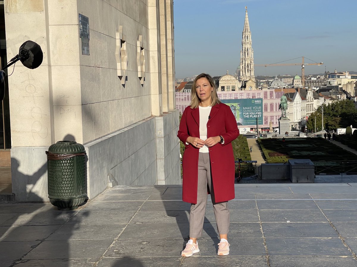 debate_la1's tweet photo. Esta semana hacemos nuestro programa desde Bruselas y analizamos el peso de las regiones en la agenda global. También la fiscalidad de las islas y si Baleares tiene derecho a los incentivos fiscales que tiene Canarias. ⁦@RTVECanarias⁩ https://t.co/Qb9rg9ERFD