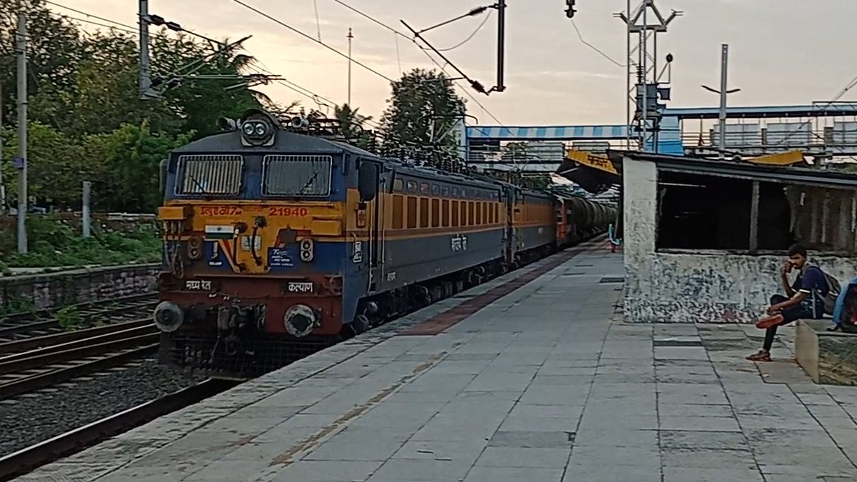 mehtaudit_101's tweet photo. Kalyan Wag-7 Twins with Btpn Towards Vasai Road
#kalyan #wag7 #palghar #freight #IndianRailways #btpn https://t.co/MheKsqCrFI