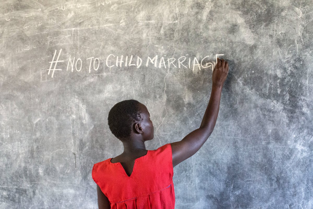 unfpachief's tweet photo. A girl’s life should begin the way every life should: as an open book in which she writes her own story.

Let’s give her the chance to chart her destiny and be a force for positive change.

My statement on the #DayoftheGirl: https://t.co/7gQJYh3lCK https://t.co/zaCV9HoHG0