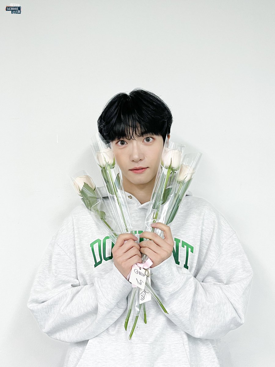 arirang_ASC's tweet photo. [MIRAE]
⠀
나우를 사랑하는 마음 가득 담아 🌷🫶🏻
⠀
#MIRAE_ASC #MIRAE @official_MIRAE https://t.co/05UP2OGLhR