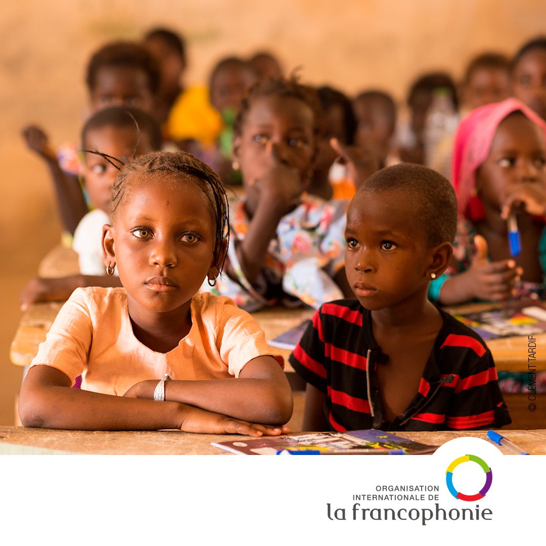 #JournéeDeLaFille Les #filles sont les 1es victimes des inégalités d'accès à l’#éducation. Elles ont 1,5 x plus de risques que les garçons d’être exclues de l’école primaire. L’éducation des filles, une priorité de la #Francophonie : ow.ly/hZ7K50L5xT2