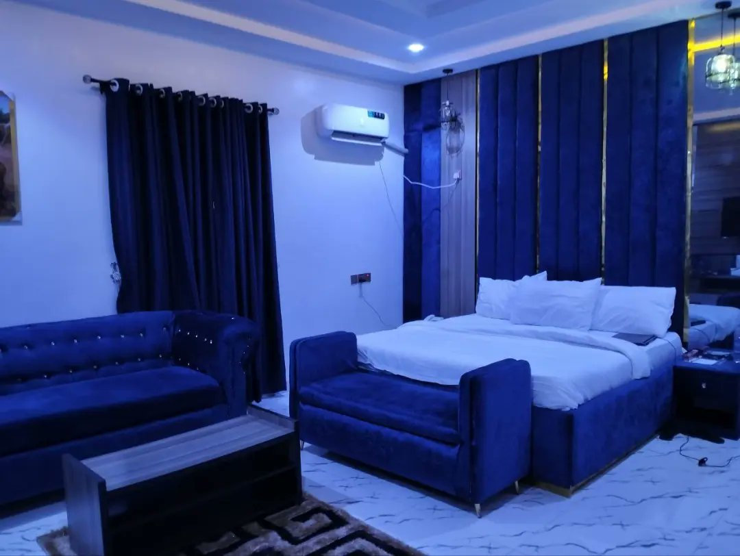 bakerind_'s tweet photo. You can also send us an email at: contact@bakerversesuites.com

Interested in a 3D virtual tour of @bakerversesuites? Visit the link in our bio.

#benincity #hotelsinbenin #hotelsinbeninnigeria #hotelsinedostate #hotelsandresorts #hotelsarounduniben #hotelsnearme #benincity https://t.co/5xOxAchUM1