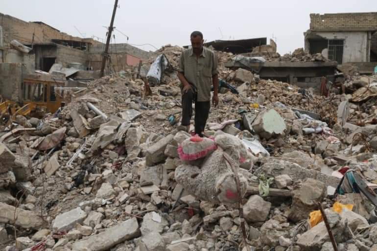 Посмотрите как бесчеловечно и страшно разрушают русские украинские города.

Хотя нет, подождите, не смотрите. Все в порядке. Это США миролюбиво отбомбили Ирак во имя демократии и прав человека. Не о чем беспокоиться.