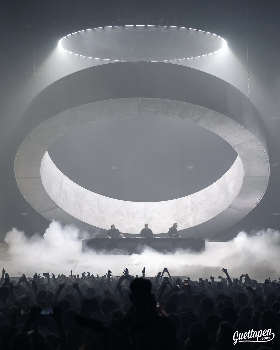 Guettapen's tweet photo. THIS WAS @SWEDISHOUSEMFIA IN PARIS 🔥🤯

A tête reposée, votre avis sur ce show ? 👀

📸 @QuentinAsbert | @Guettapen https://t.co/U8jrlPz0zR