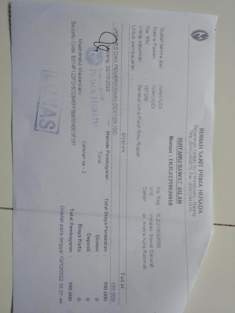 hooligandz87's tweet photo. Mas *Wahyudi*, umur 19 tahun&amp; korban tragedi Kanjuruhan warga Lang-Lang Singosari.

Seorang yatim piatu, kemarin dipulangkan dari RS. Prima Husada karena tidak mempunyai biaya&amp; belum masuk list penerima donasi. Sudah dirujuk ke RS. Saiful Anwar, tapi terkendala dana.. (gndz.87) https://t.co/GPca70pp38