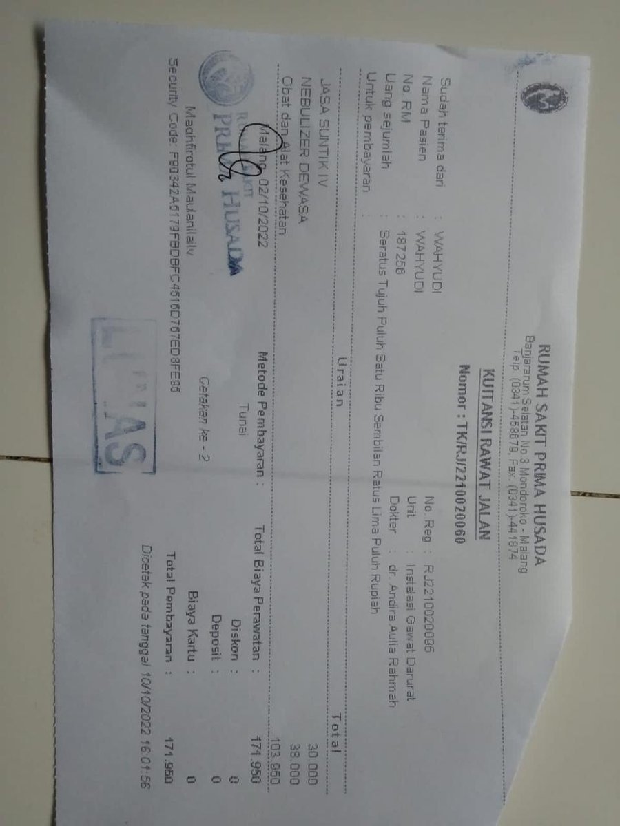hooligandz87's tweet photo. Mas *Wahyudi*, umur 19 tahun&amp; korban tragedi Kanjuruhan warga Lang-Lang Singosari.

Seorang yatim piatu, kemarin dipulangkan dari RS. Prima Husada karena tidak mempunyai biaya&amp; belum masuk list penerima donasi. Sudah dirujuk ke RS. Saiful Anwar, tapi terkendala dana.. (gndz.87) https://t.co/GPca70pp38